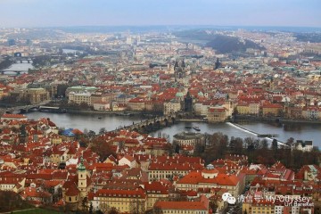 颜值度最高的中欧城市，将红绿配的颜色艺术玩转到巅峰